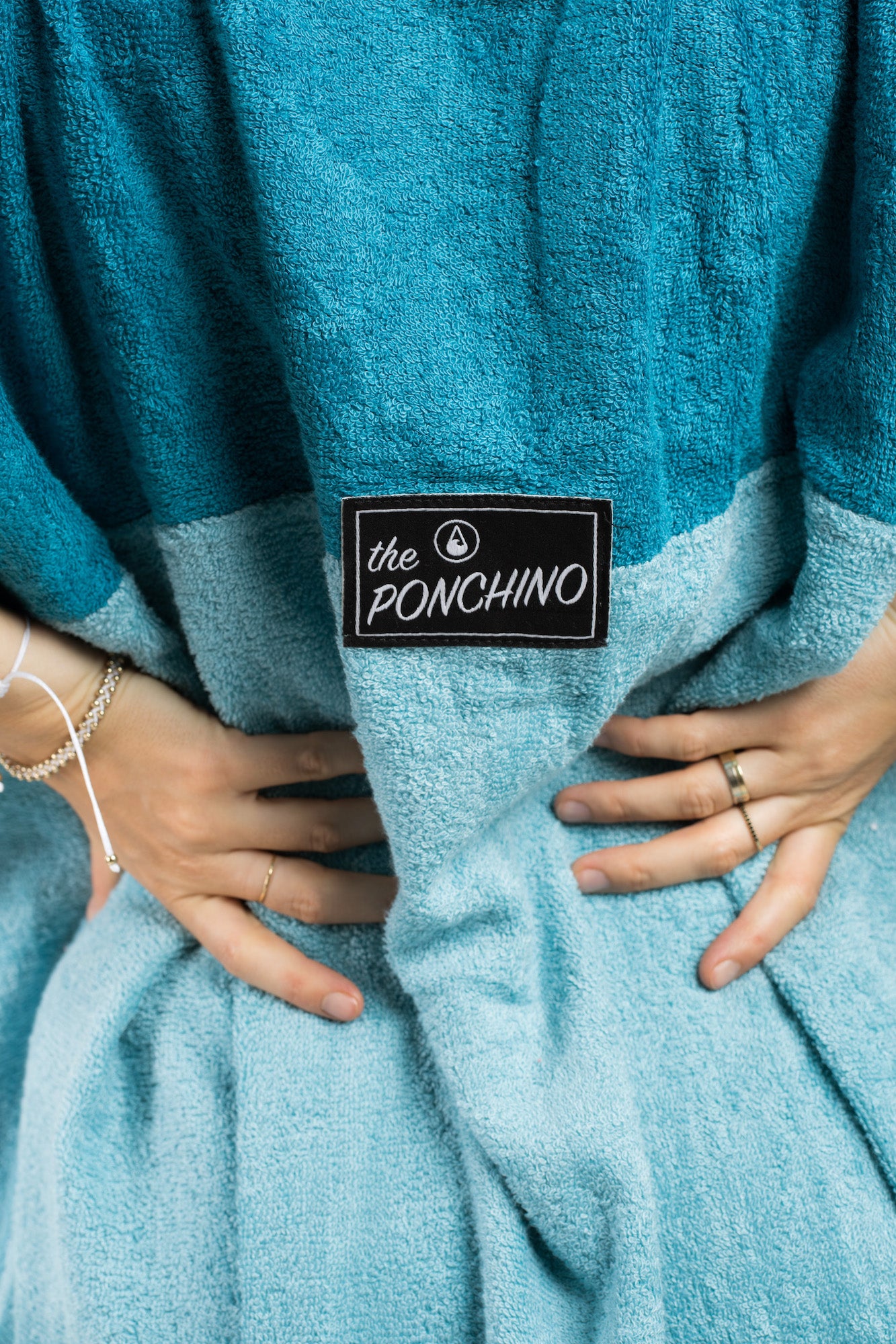 Wave Style Poncho AIR