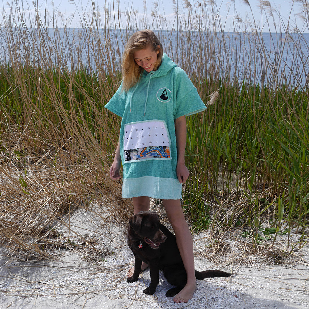 Wave Style Poncho LIZ
